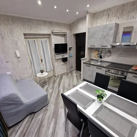 In Piazza Vittorio Veneto Con Parcheggio, Apartment *