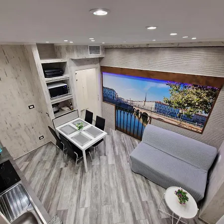 Apartment In Piazza Vittorio Veneto Con Parcheggio, *