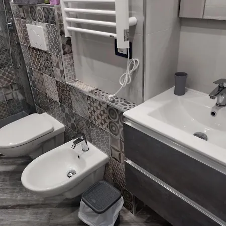 In Piazza Vittorio Veneto Con Parcheggio, Apartment *