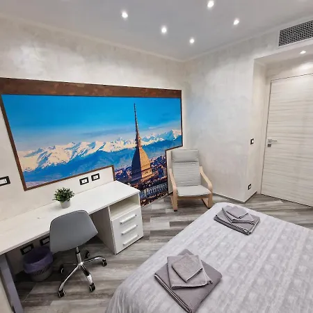 In Piazza Vittorio Veneto Con Parcheggio, Apartment