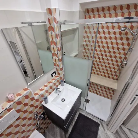 In Piazza Vittorio Veneto Con Parcheggio, *