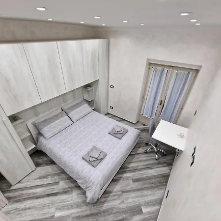 Apartment In Piazza Vittorio Veneto Con Parcheggio, Turin