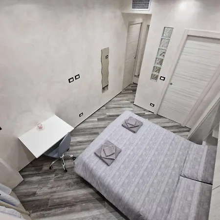 In Piazza Vittorio Veneto Con Parcheggio, Apartment Turin