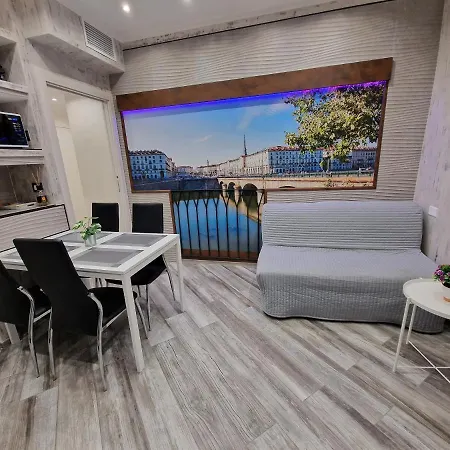 In Piazza Vittorio Veneto Con Parcheggio, * Turin