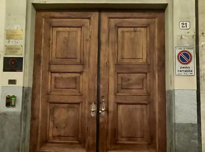 In Piazza Vittorio Veneto Con Parcheggio,