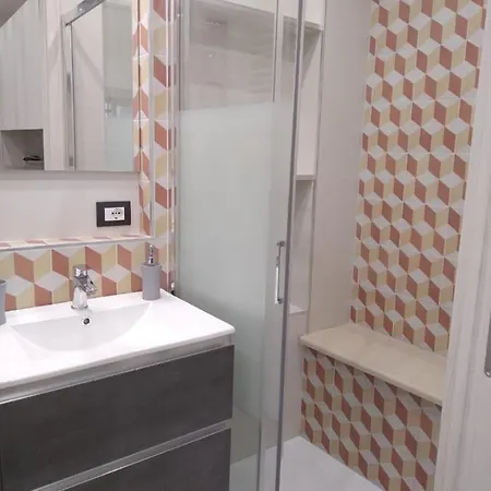 In Piazza Vittorio Veneto Con Parcheggio, *