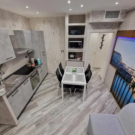 In Piazza Vittorio Veneto Con Parcheggio, * Turijn