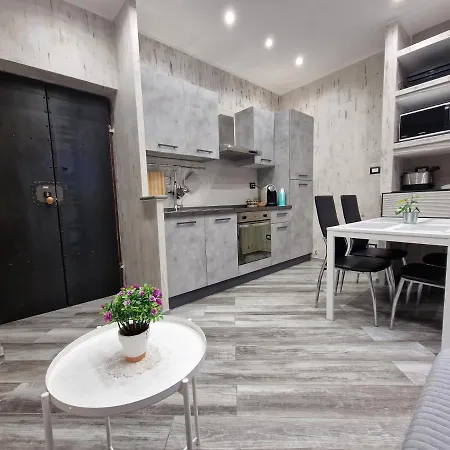 In Piazza Vittorio Veneto Con Parcheggio, Turijn