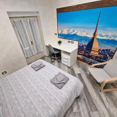 Appartement In Piazza Vittorio Veneto Con Parcheggio, *